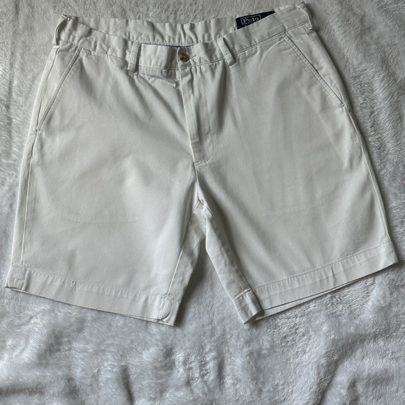 White Ralph Lauren Classic Fit Short - Picture 7 of 8